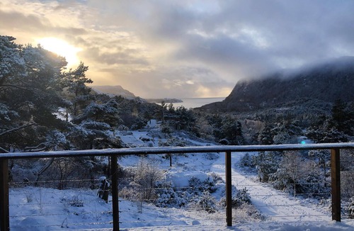 Hervik House | Vacation home with good standard at Nedstrand in Tysvær.