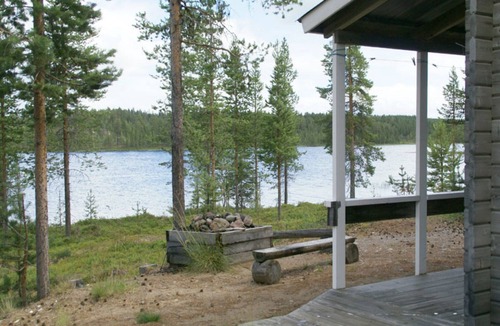 Arvidsjaur House | Vacation in the blueberry forest by the lake with a boat