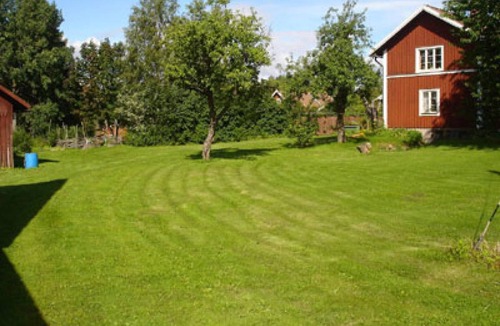 Tived House | Vacation in the country with your own boat