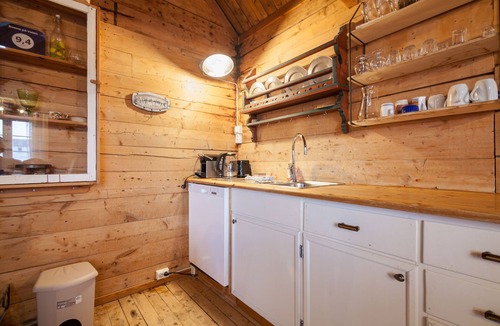Moskenes Cabin | Valbua - Valen Cabins