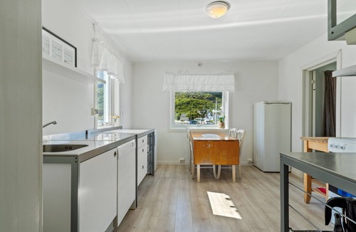 Moskenes House | Valen house in famous Reine