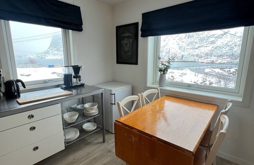 Moskenes House | Valen house in famous Reine