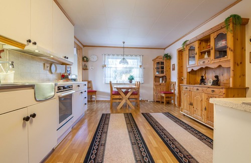 Moskenes House | Valen Retro Home, Reine
