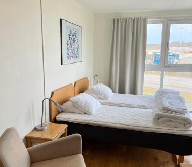 Vallda-Tingsberget Hostel | Vandrarhem Nattmössan