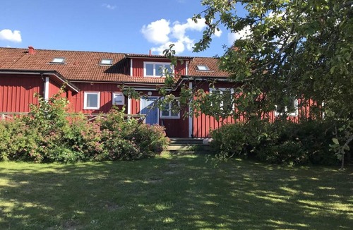 Ellos Hostel | Vandrarhem Varvet