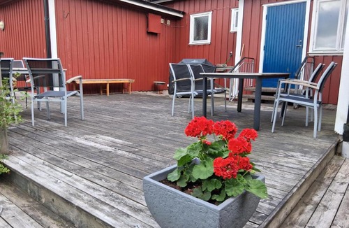 Ellos Hostel | Vandrarhem Varvet