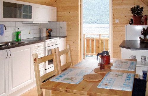Vik Apartment | Vardeheii by Interhome