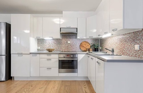 Stavanger Apartment | Vaulen Beach Apartment, Private Entrance and Parking