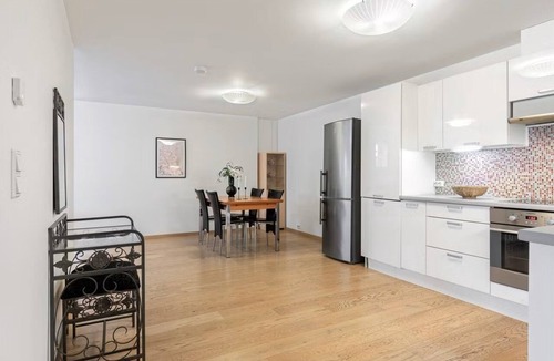 Stavanger Apartment | Vaulen Beach Apartment, Private Entrance and Parking