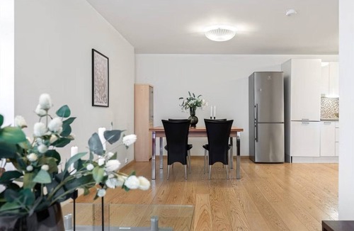 Stavanger Apartment | Vaulen Beach Apartment, Private Entrance and Parking