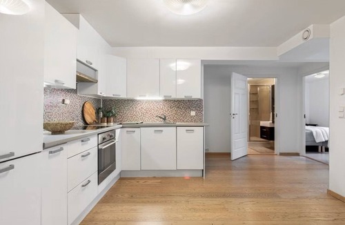 Stavanger Apartment | Vaulen Beach Apartment, Private Entrance and Parking
