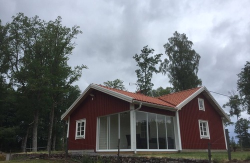 Vrigstad Cottage | Very cozy house on the lake Rusken