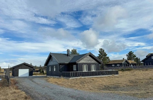 Golsfjellet House | Views over Tisleifjorden on Golsfjellet