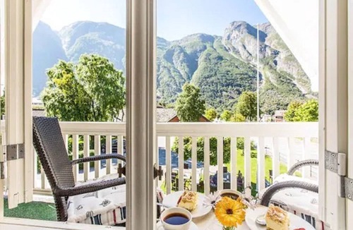 Eidfjord House | Vik Pensjonat og Hytter