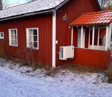 Dals Langed Apartment | Viken - Cottage by Dalslands Canal