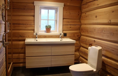 Bjornange Villa | VILLA AMÅRE - Luxury log house right on the hill!