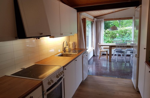 Kallby House | Villa Askvägen, quiet location by Lake Vänern in a nature reserve