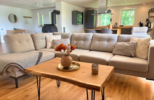 Eringsboda House | Villa Bergsmåla – Lake House with Boat & Sauna