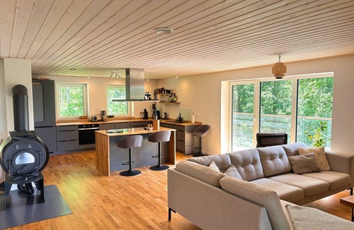 Eringsboda House | Villa Bergsmåla – Lake House with Boat & Sauna