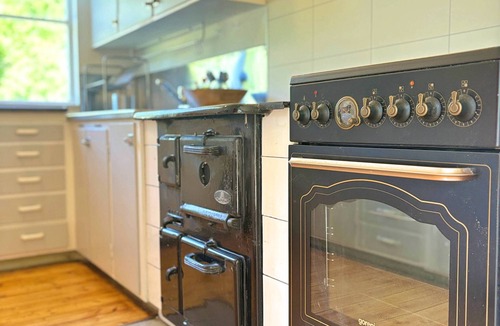 Hjorted House | Villa Clara – Holiday Home with Swimming Pond Near the Baltic Coast in Småland