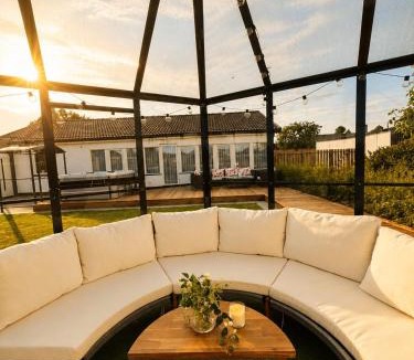 Gislov Villa | Villa DiHeRo Luxury Seaside Retreat