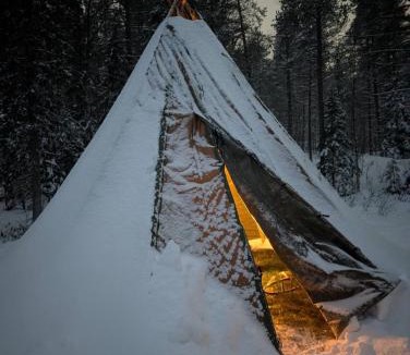 Yllasjarvi Villa | Villa Hellitä - Private 3BR Villa with Hot Tub