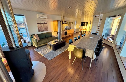 Lantinen District House | Villa helmi by Interhome