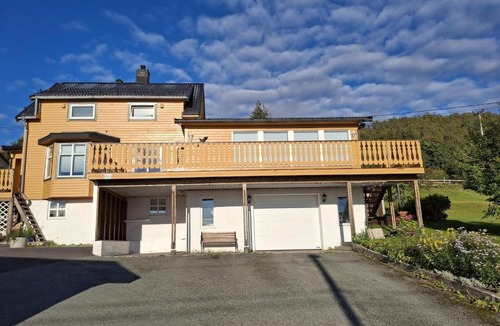 Kvaloya Villa | Villa i rolige omgivelser midt i naturen