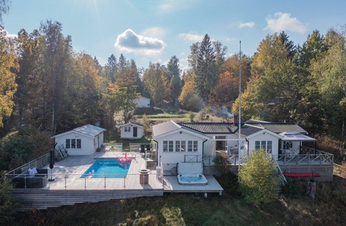 Kolvik Villa | Villa Källstigen