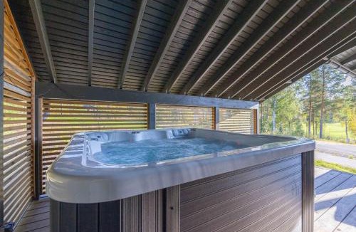 Jamsa Villa | Villa Marvik near golfcourse Incl Sauna, Terrace, Jacuzzi for extra fee