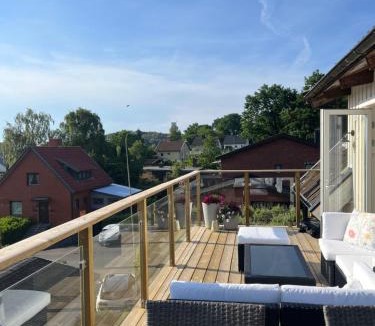 Lundby Villa | Villa nära till natur och stan