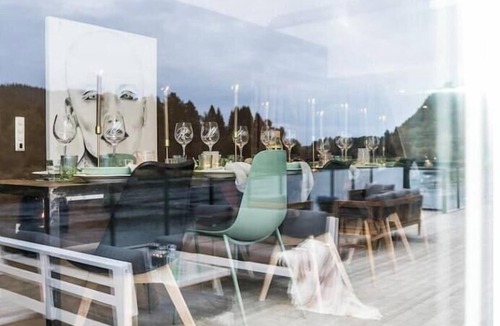 Tveit House | Villa: private beach/hot tub/sauna/canoe, near the zoo