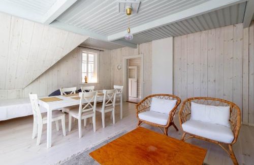 Hanko Apartment | Villa Rosa Seaside Apartment in Hanko
