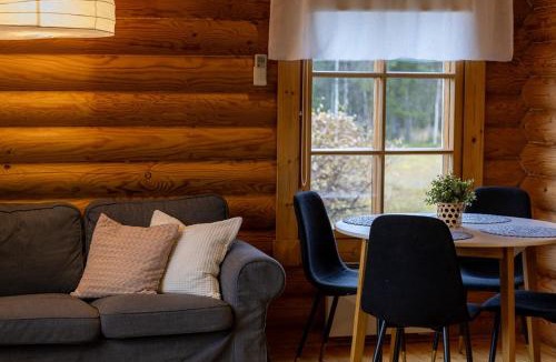Kuusamo House | Villa Tilhi - Cozy 2BR Cabin with Sauna & Fireplace