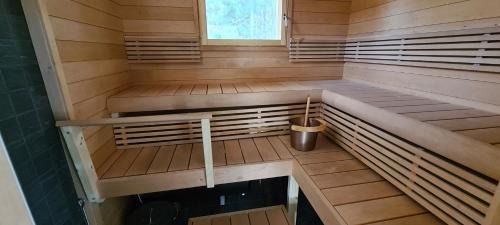 Parkano Villa | Villa Vahonranta beach house