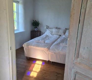 Vastra Vemmenhog House | Villa Vemmentorp - Körsbärsblomsvillan 6 min från havet