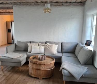 Vastra Vemmenhog House | Villa Vemmentorp - Körsbärsblomsvillan 6 min från havet