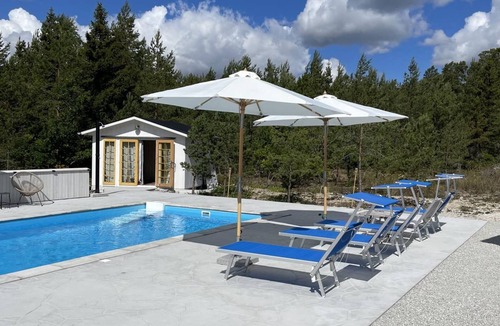 Slite House | Villa Vitviken Sleeps 2 With Pool