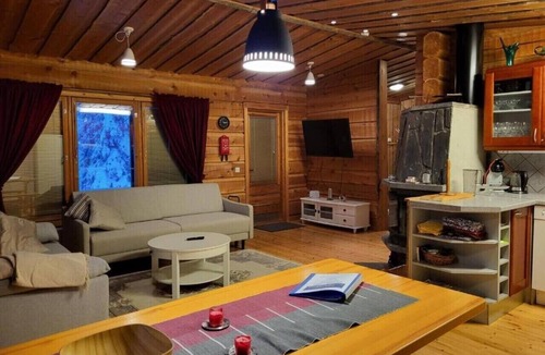 Rukatunturi Villa | Villa Vuosselin Nuppu | Private Sauna & Near Lake