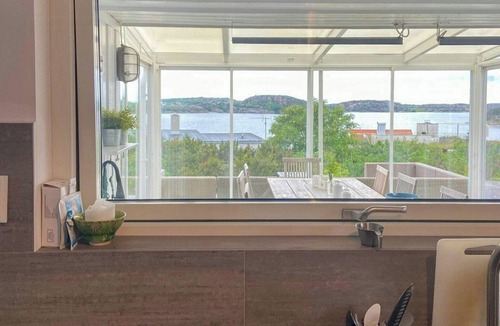 Fjallbacka House | Villa with lovely sea view in Fjällbacka