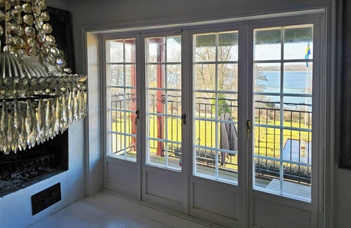 Kristianstad House | Villa with own jetty by limestone lake in Balsvik