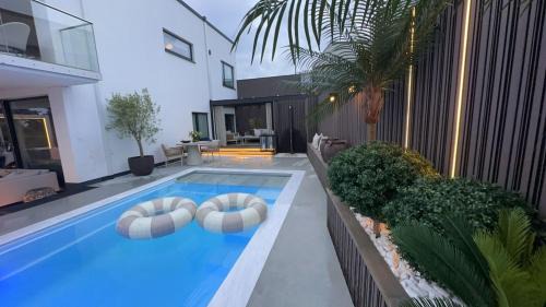 Kristiansand Villa | Villa with Pool in luxury and calm street