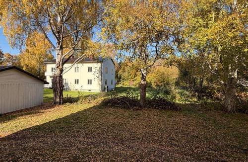 Ljungaverk Apartment | Vindsvåning med takfönster