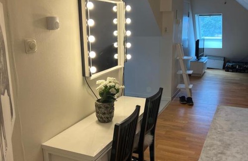 Centrum Apartment | Vindsvåning på Salängen