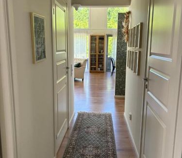 Farjestaden Villa | Vita Huset Öland