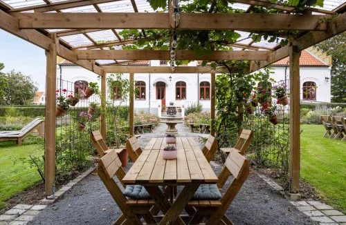 Garsnas Hotel | Vita Huset på Österlen