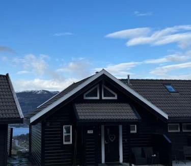 Skulestad Ski Chalet | Voss Hytte/Cabin