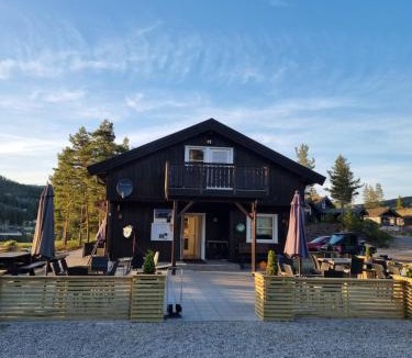 Kviteseid Apartment | Vrådal Golf, Cosy 2 Bed Apartment With Water Views