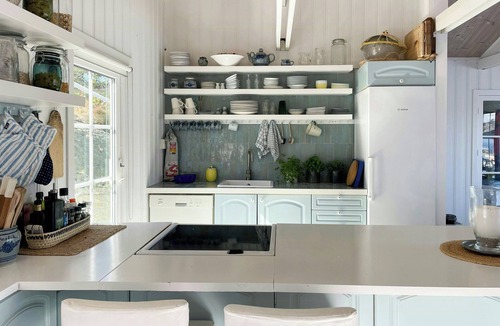 Jomfruland House | Waterfront cabin on idyllic Røsholmen