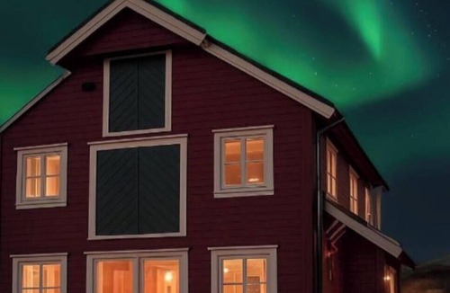 Herdla Cabin | Waterfront Cabin - Sauna & Spa - Near Bergen - Sleeps 18